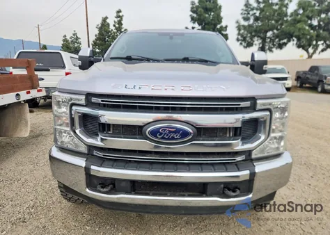 2022 Ford F350 Super Duty z USA, uszkodzony, nr VIN 1FT8W3BTXNEF80913